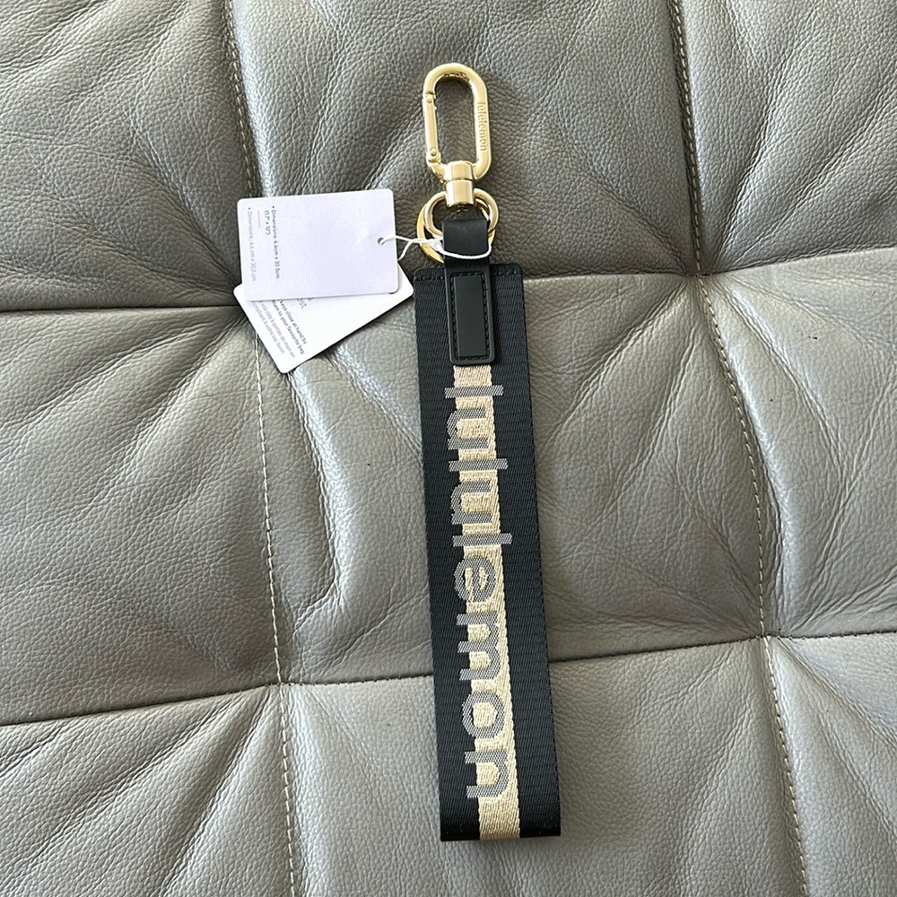 Lululemon Never Lost Keychain LIMITED EDITION color
